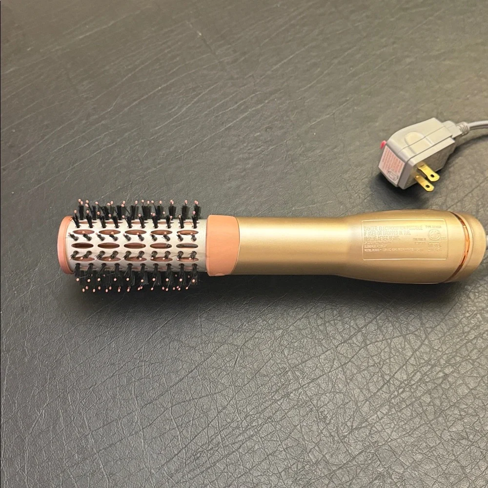 Infiniti Pro Gold Hair Styling Brush
